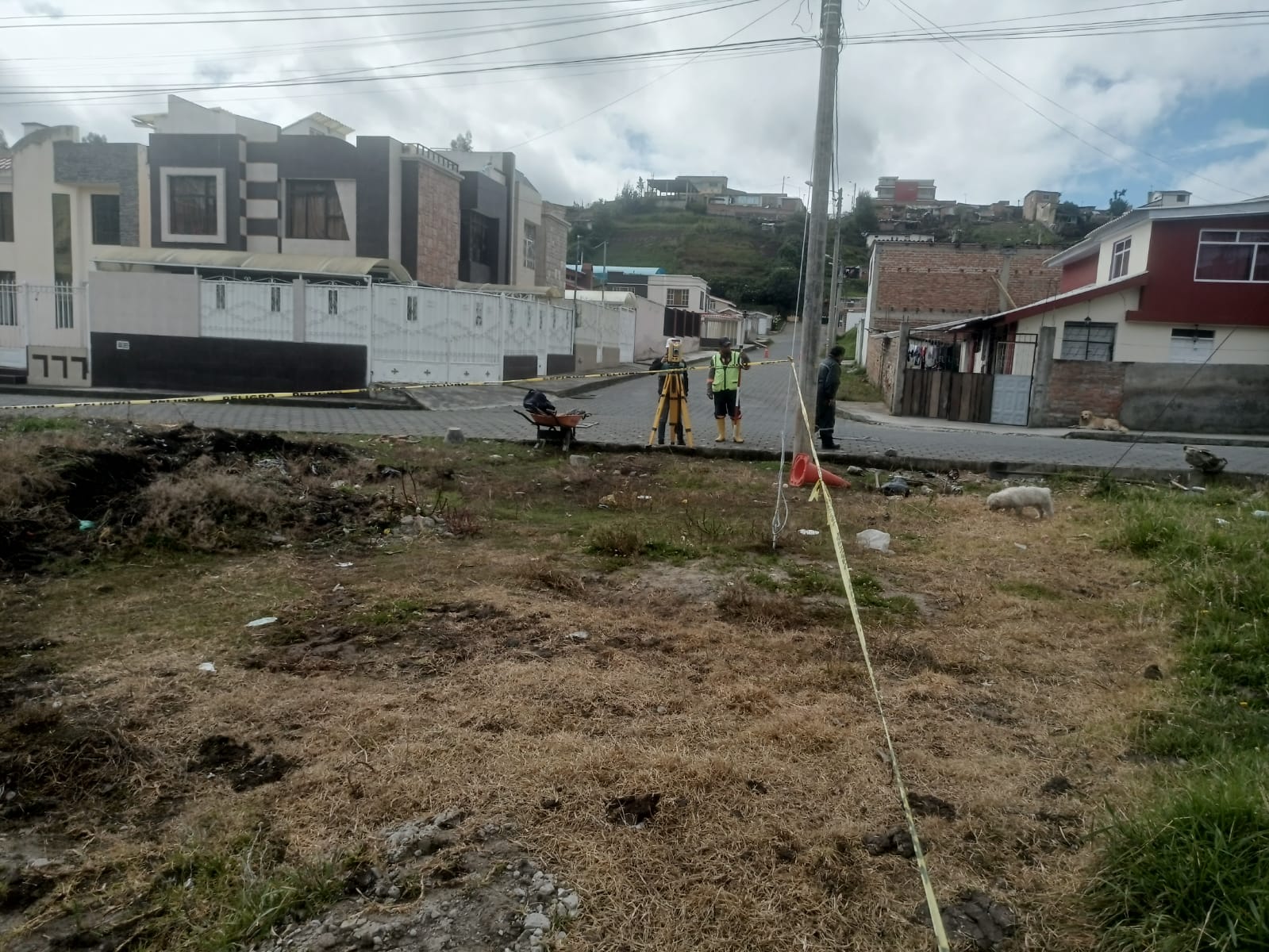 Estudio técnico con el levantamiento topográfico  en la Cdla Padre Carlos de la Vega